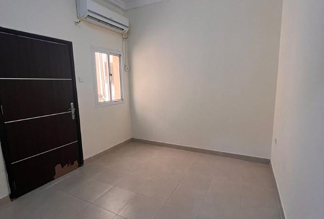 955288 - Property Image 3