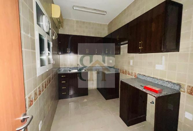 953223 - Property Image 3