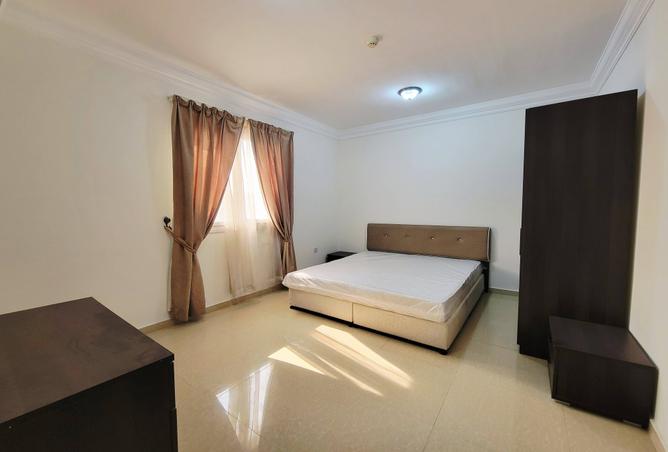 983642 - Property Image 3