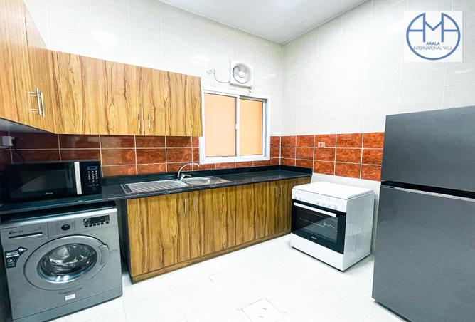 909709 - Property Image 3