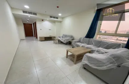 شقة - 2 غرف نوم - 2 حمامات للايجار في شارع انس - فريج بن محمود الشمالي - فريج بن محمود - الدوحة