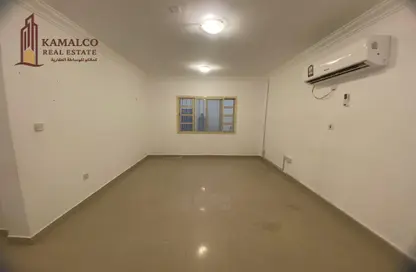 Apartment - 2 Bedrooms - 2 Bathrooms for rent in Al Mansoura - Al Mansoura - Doha