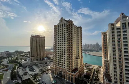 Apartment - 3 Bedrooms - 5 Bathrooms for rent in Floresta Gardens - Floresta Gardens - The Pearl Island - Doha
