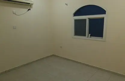 Apartment - 3 Bedrooms - 2 Bathrooms for rent in Anas Street - Fereej Bin Mahmoud North - Fereej Bin Mahmoud - Doha