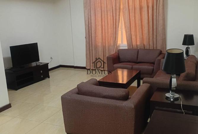 924082 - Property Image 2
