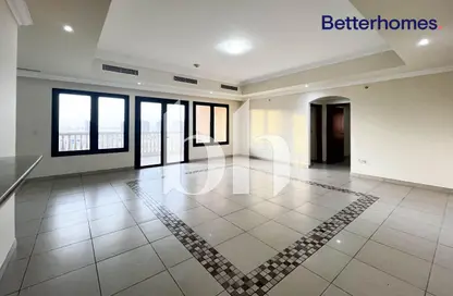 شقة - 2 غرف نوم - 3 حمامات للايجار في طريق بورتو الغربي - بورتو أرابيا - جزيرة اللؤلؤة - الدوحة