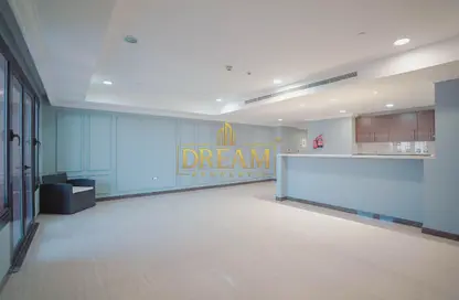 Apartment - 2 Bedrooms - 2 Bathrooms for rent in Porto Arabia - The Pearl Island - Doha Apartment - 2 Bedrooms - 2 Bathrooms for rent in Porto Arabia - The Pearl Island - Doha