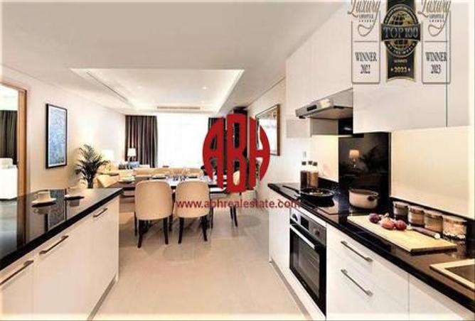 Apartment - 1 Bedroom - 2 Bathrooms for rent in Tower 6 - Abraj Quartiers - The Pearl Island - Doha