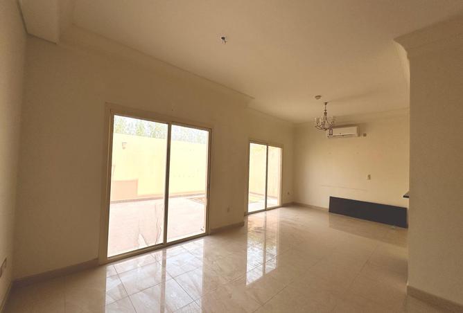 938005 - Property Image 3