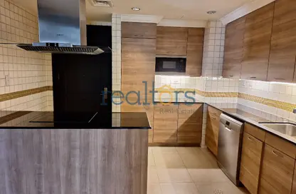 Apartment - 3 Bedrooms - 3 Bathrooms for rent in Tower 6 - Porto Arabia - The Pearl Island - Doha
