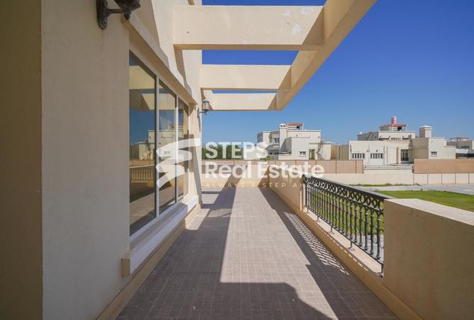 942036 - Property Image 2