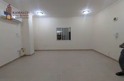 Apartment - 2 Bedrooms - 2 Bathrooms for rent in Muntazah 7 - Al Muntazah - Doha