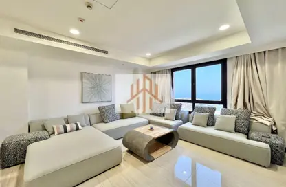 Apartment - 2 Bedrooms - 2 Bathrooms for rent in West Porto Drive - Porto Arabia - The Pearl Island - Doha