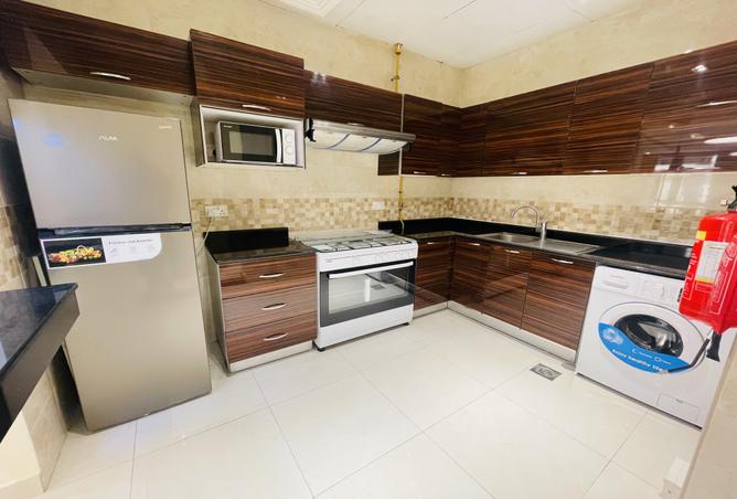 1005429 - Property Image 3