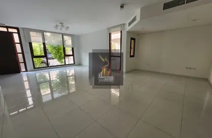مجمع سكني - 4 غرف نوم - 5 حمامات للايجار في المسيلة - المسيلة - الدوحة