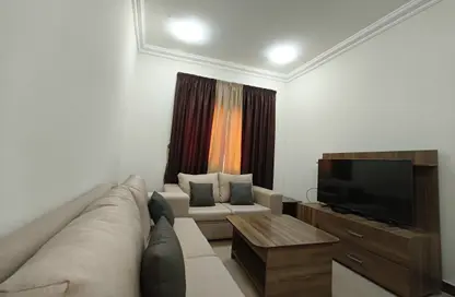 Apartment - 1 Bedroom - 1 Bathroom for rent in Umm Ghuwalina - Umm Ghuwailina - Doha