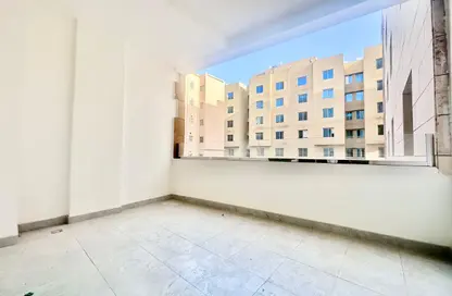 Apartment - 2 Bedrooms - 3 Bathrooms for rent in Al Sadd Road - Al Sadd - Doha