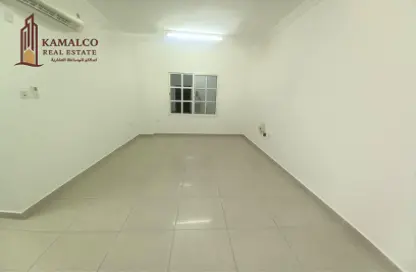 Apartment - 3 Bedrooms - 2 Bathrooms for rent in Muntazah 7 - Al Muntazah - Doha