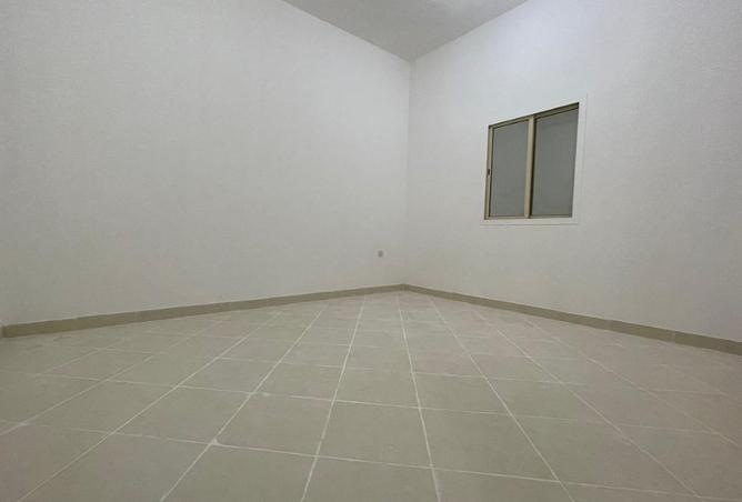 962163 - Property Image 3