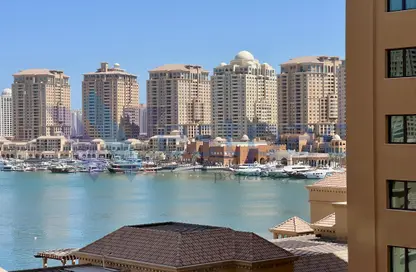Apartment - 1 Bedroom - 2 Bathrooms for rent in Tower 4 - Porto Arabia - The Pearl Island - Doha