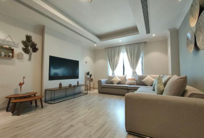 965377 - Property Image 2