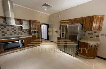 Villa - 4 Bedrooms - 5 Bathrooms for rent in Al Hilal - Al Hilal - Doha
