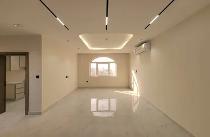 Apartment - 2 Bedrooms - 2 Bathrooms for rent in Al Messila - Al Messila - Doha