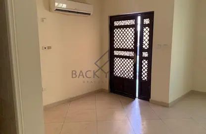 Villa - 6 Bedrooms - 6 Bathrooms for rent in Souk Al gharaffa - Al Gharrafa - Doha Villa - 6 Bedrooms - 6 Bathrooms for rent in Souk Al gharaffa - Al Gharrafa - Doha