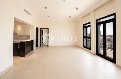 Apartment - 2 Bedrooms - 3 Bathrooms for rent in Gondola - Qanat Quartier - The Pearl Island - Doha