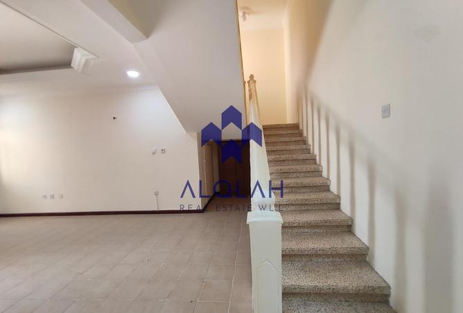 950041 - Property Image 2