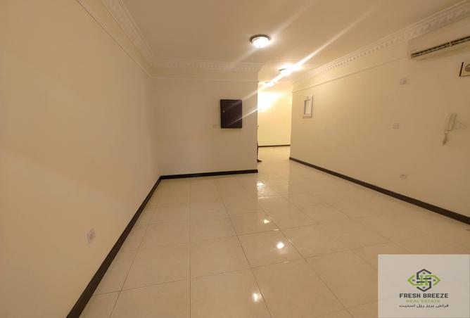 966838 - Property Image 3