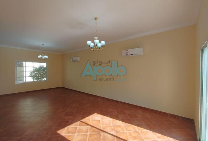 1002935 - Property Image 3