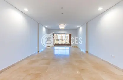 Apartment - 2 Bedrooms - 3 Bathrooms for rent in Al Mutahidah Tower - Viva Bahriyah - The Pearl Island - Doha