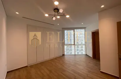Apartment - 2 Bedrooms - 4 Bathrooms for rent in Floresta Gardens - Floresta Gardens - The Pearl Island - Doha