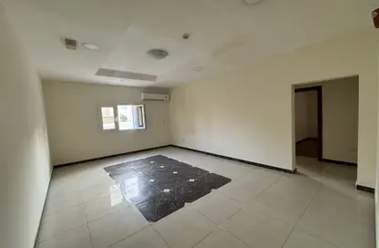 Apartment - 3 Bedrooms - 2 Bathrooms for rent in Al Nasr Street - Al Nasr - Doha Apartment - 3 Bedrooms - 2 Bathrooms for rent in Al Nasr Street - Al Nasr - Doha