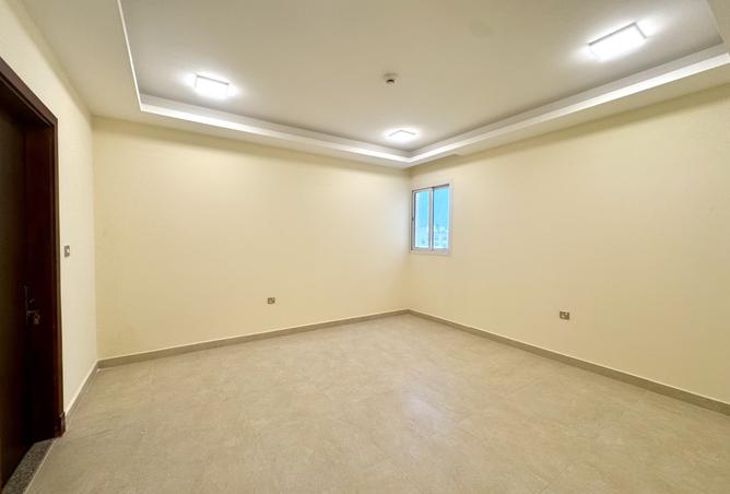 930676 - Property Image 2