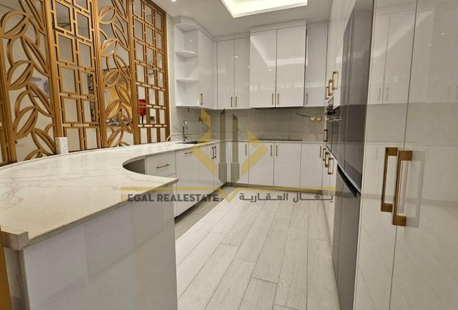 945231 - Property Image 2