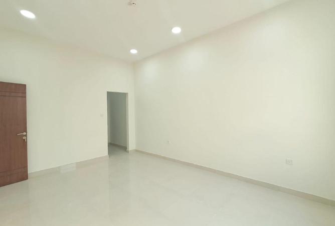 980203 - Property Image 2