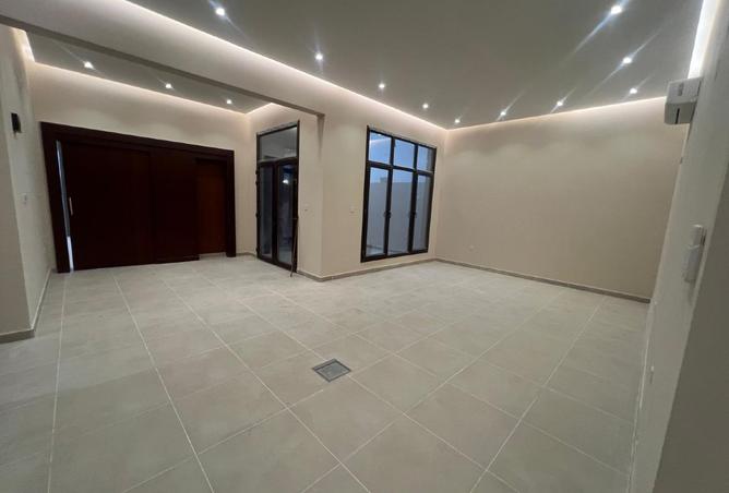 970825 - Property Image 3