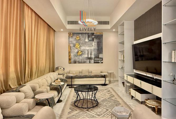 955441 - Property Image 2