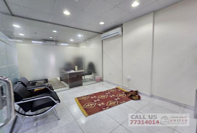 مساحات مكتبية - استوديو - 2 حمامات للايجار في طريق سلوى - الدوحة