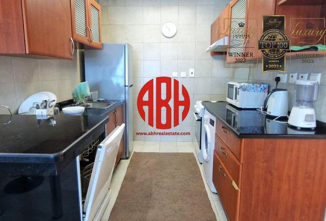 998925 - Property Image 3