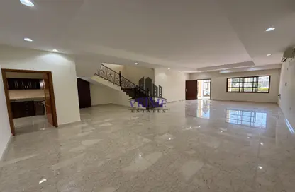 Villa - 4 Bedrooms - 4 Bathrooms for rent in Al Duhail - Doha