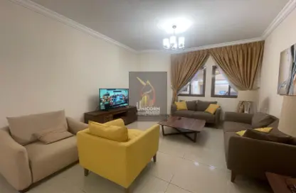 Living Room image for: Compound - 3 Bedrooms - 4 Bathrooms for rent in Ain Khalid Gate - Ain Khaled - Doha, Image 1