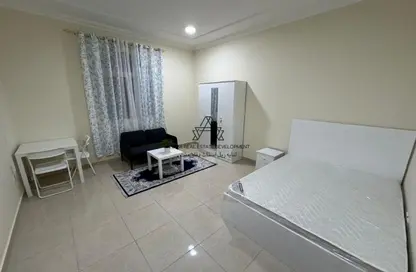 Apartment - Studio - 1 Bathroom for rent in Wadi Al Sail - Doha