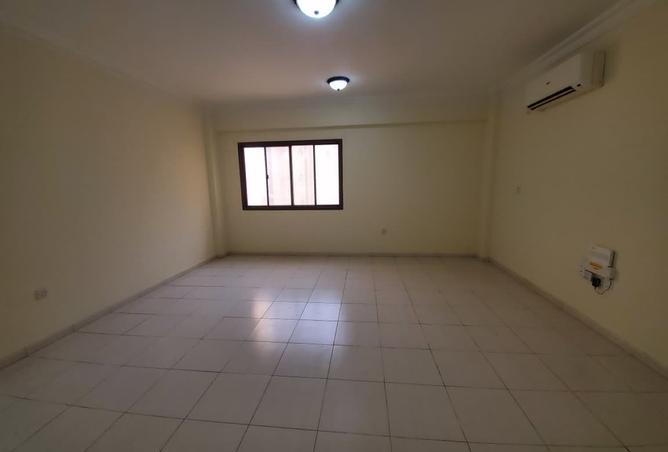 957867 - Property Image 2