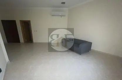 Apartment - 2 Bedrooms - 2 Bathrooms for rent in Muntazah 7 - Al Muntazah - Doha