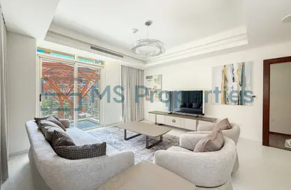 Apartment - 1 Bedroom - 2 Bathrooms for rent in Gewan Island - The Pearl Island - Doha