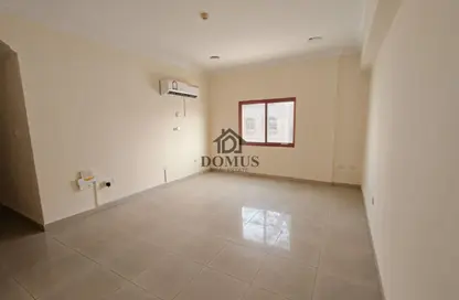 Apartment - 3 Bedrooms - 3 Bathrooms for rent in Fereej Bin Omran - Doha