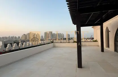 Apartment - 2 Bedrooms - 3 Bathrooms for rent in Pearl Garden - Al Nuaija - Doha